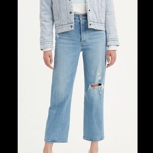 Levi’s Ribcage Straight Ankle - Aritizia